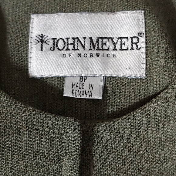 John Meyer of Norwich green skirt jacket career suit sz 8P - Picture 3 of 8